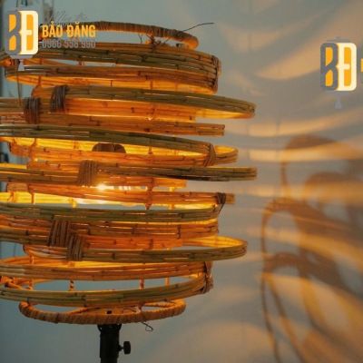 ĐÈN LỒNG MÂY TRE LỐC XOÁY