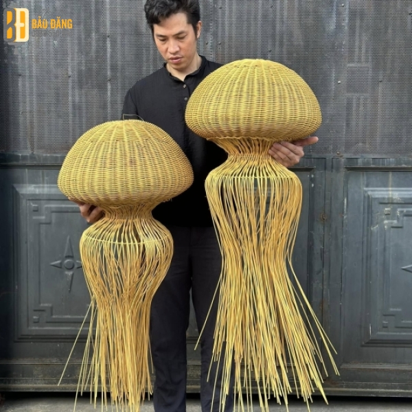 ĐÈN SỨA MÂY TRE TUA RUA