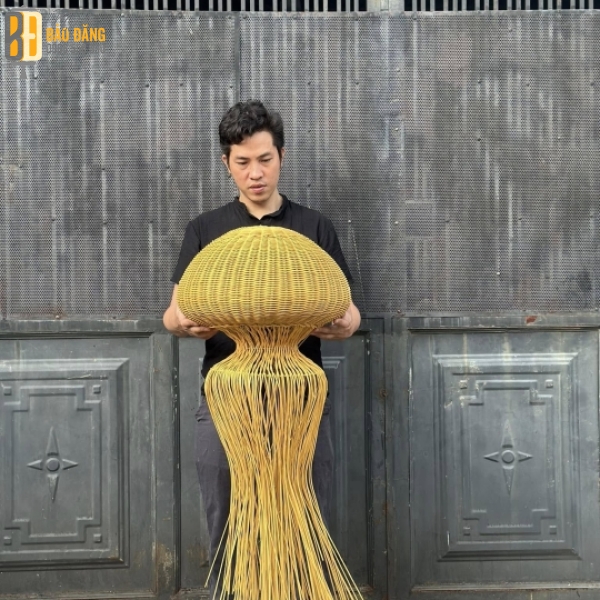 ĐÈN SỨA MÂY TRE TUA RUA