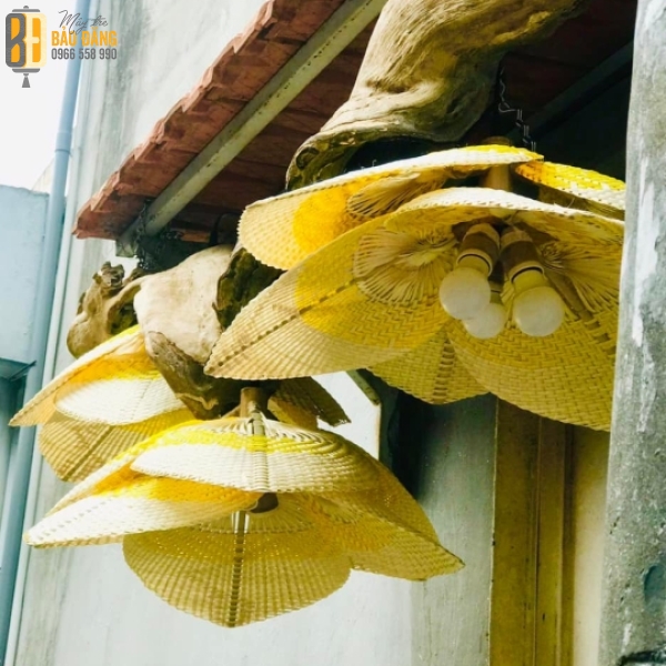 ĐÈN LỒNG MÂY TRE THẢ TRẦN HÌNH QUẠT