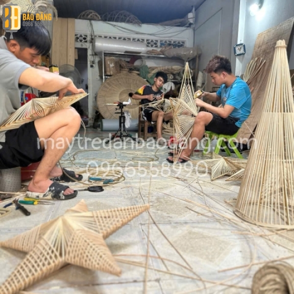 ĐÈN LỒNG MÂY TRE NGÔI SAO