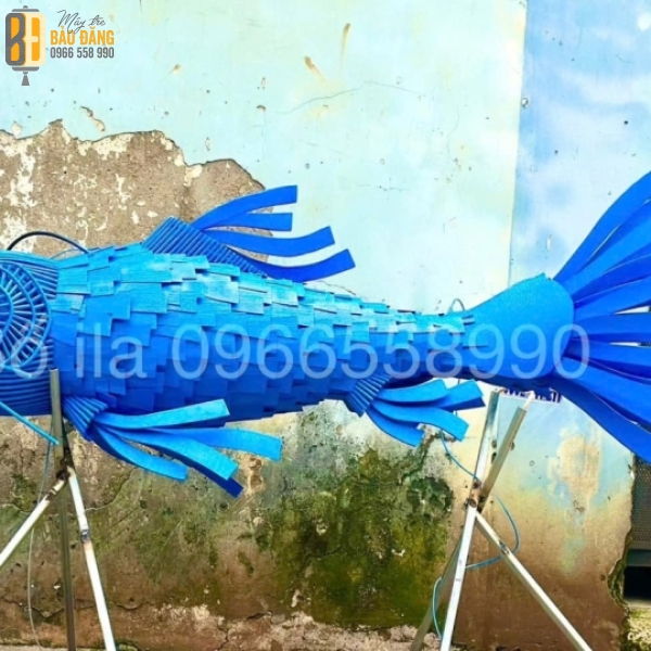 ĐÈN LỒNG CÁ VÁY GỖ