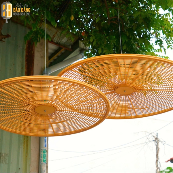 Tấm Thả Trần Đĩa Bay